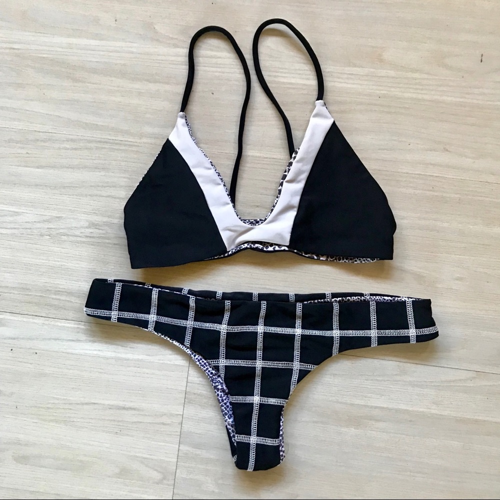 Acacia swimwear bikini sz L